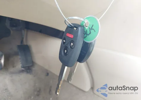 2011 Honda Accord 2.4 Ex-L из США, поврежденный, VIN 1HGCP2F8XBA080326